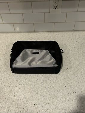 Targus Tablet Travel Silver and Black Case
